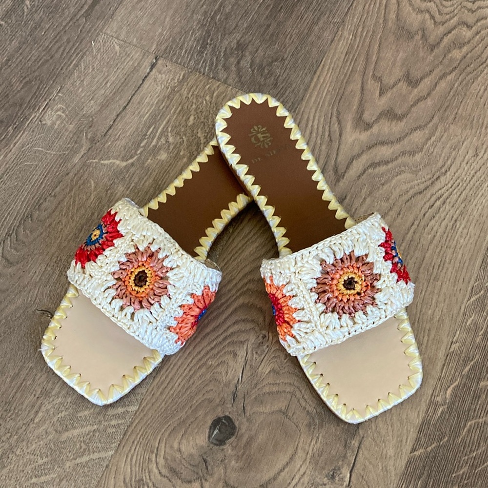 DeSiena Raffia sandals, size 10/40